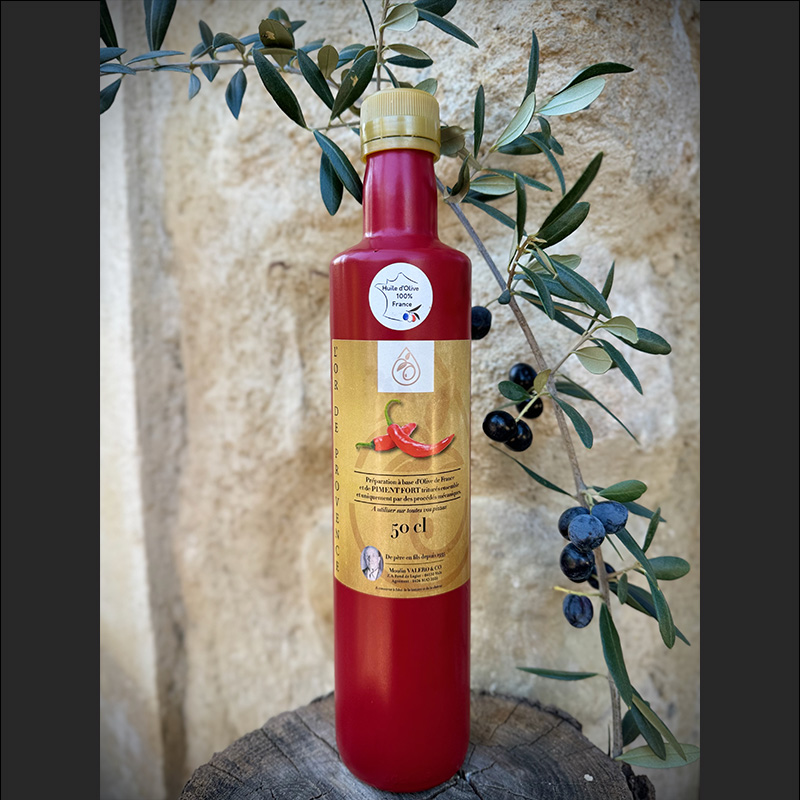 Spicy Chili Olive Oil - Spice up your dishes with a few drops Spicy Chili Olive Oil - Spice up your dishes with a few drops